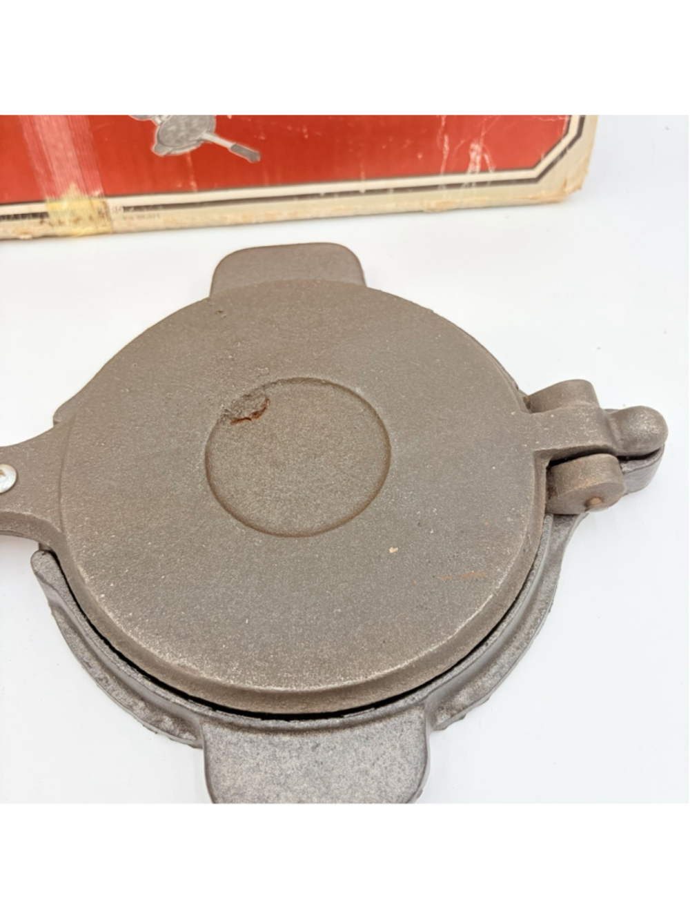 CAST IRON KRUMKAKE IRON Stovetop Cookie Maker w/ Ring Original Box - Picture 3 of 10
